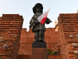 Monumento al pequeño insurgente